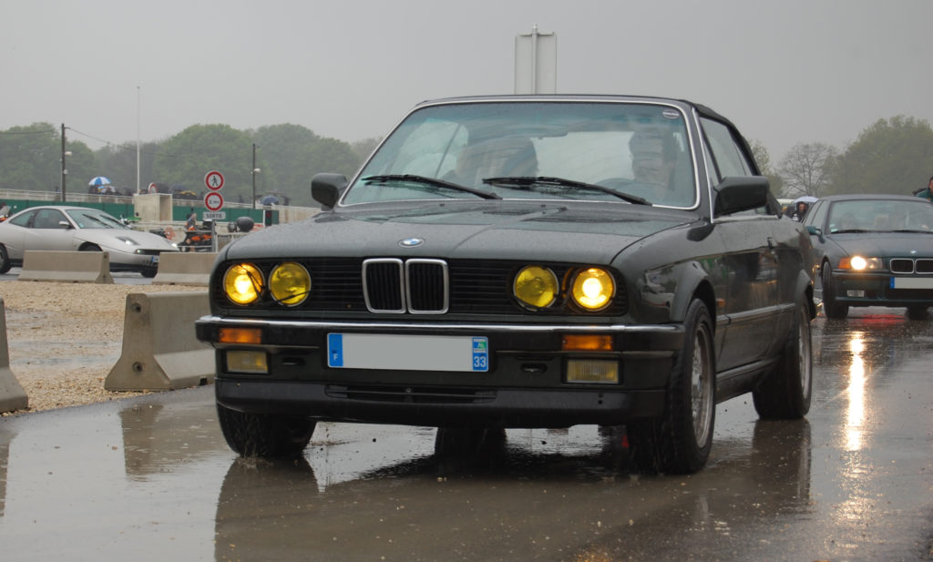 038-BMW_E30_325i_cabriolet